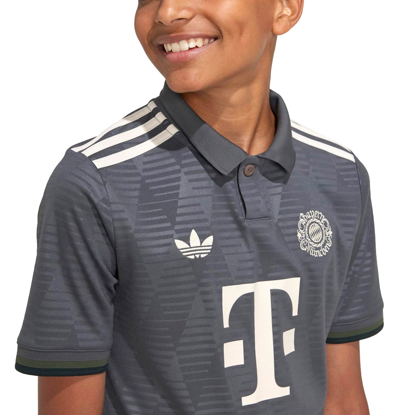 Bayern Munich adidas Youth 2024/25 Wiesn Jersey - Gray